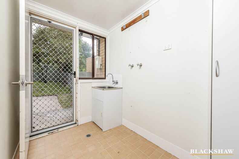 134 Livingston Avenue Kambah 134 Livingston Avenue Kambah