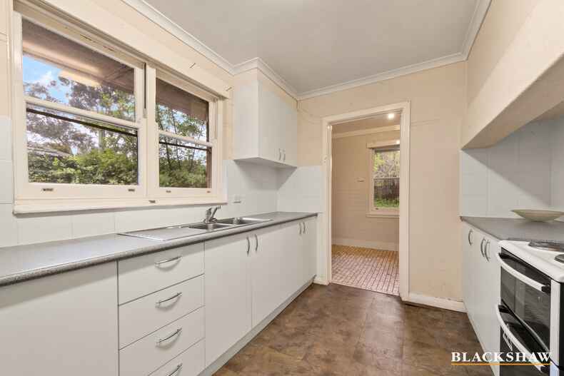 21 MacGillivray Street Yarralumla 21 MacGillivray Street Yarralumla