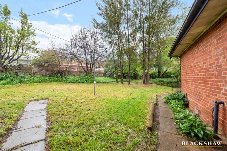21 MacGillivray Street Yarralumla 21 MacGillivray Street Yarralumla