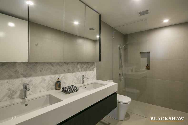 67/7 State Circle Forrest 67/7 State Circle Forrest