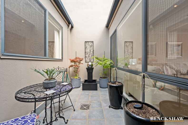 127/50 Ellenborough Street Lyneham