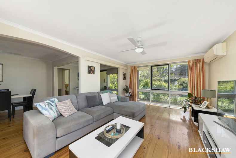 24 & 24A Summerland Circuit Kambah 24 & 24A Summerland Circuit Kambah