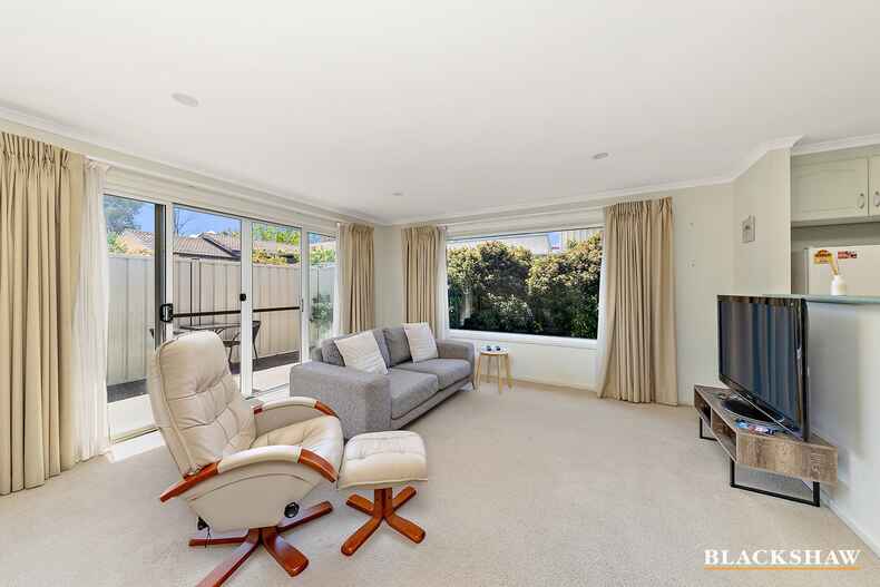 24 & 24A Summerland Circuit Kambah 24 & 24A Summerland Circuit Kambah