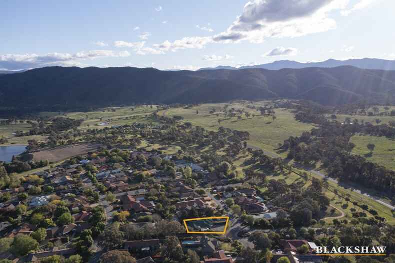 122 Mt Vernon Drive Kambah 122 Mt Vernon Drive Kambah