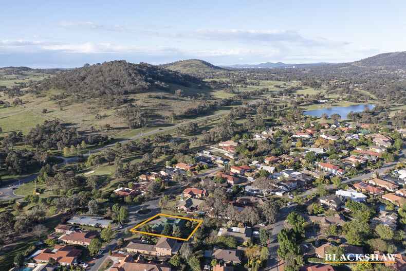 122 Mt Vernon Drive Kambah 122 Mt Vernon Drive Kambah