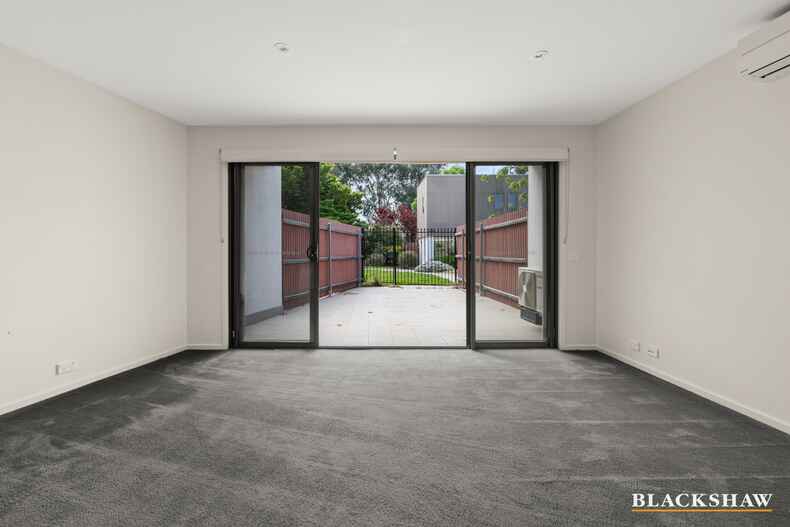 61/39 Jerrabomberra Avenue Narrabundah