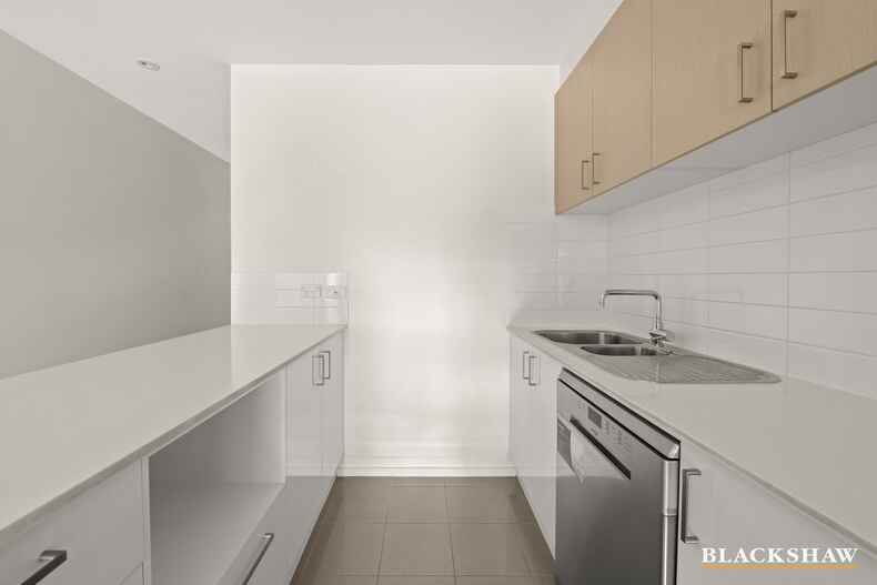 61/39 Jerrabomberra Avenue Narrabundah