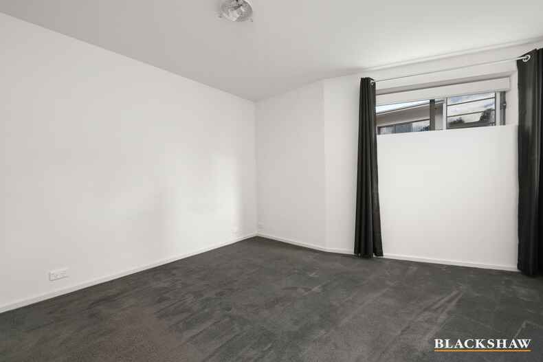 61/39 Jerrabomberra Avenue Narrabundah