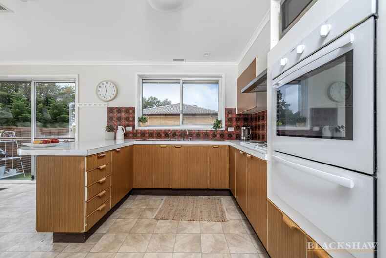 139 Learmonth Drive Kambah 139 Learmonth Drive Kambah