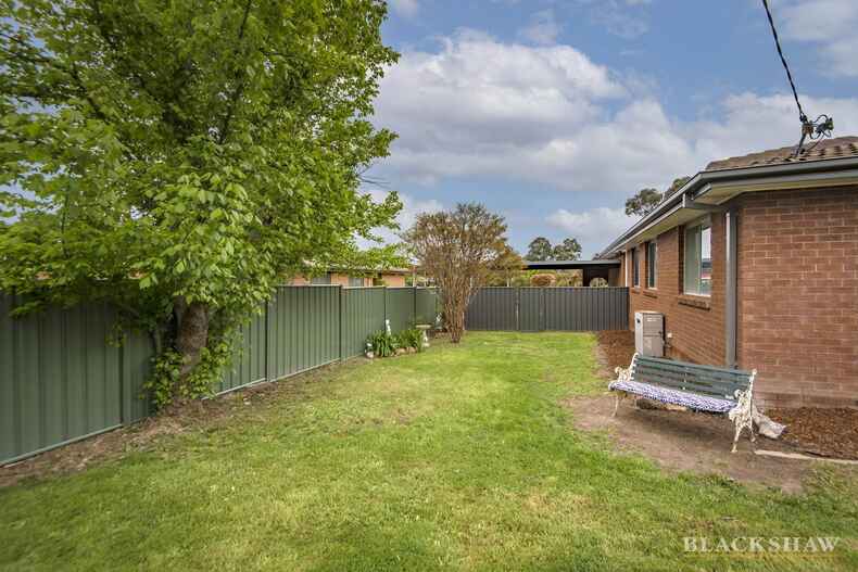 139 Learmonth Drive Kambah 139 Learmonth Drive Kambah