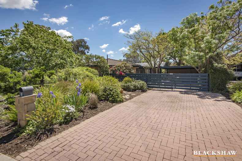 1 Vest Place Weetangera 1 Vest Place Weetangera