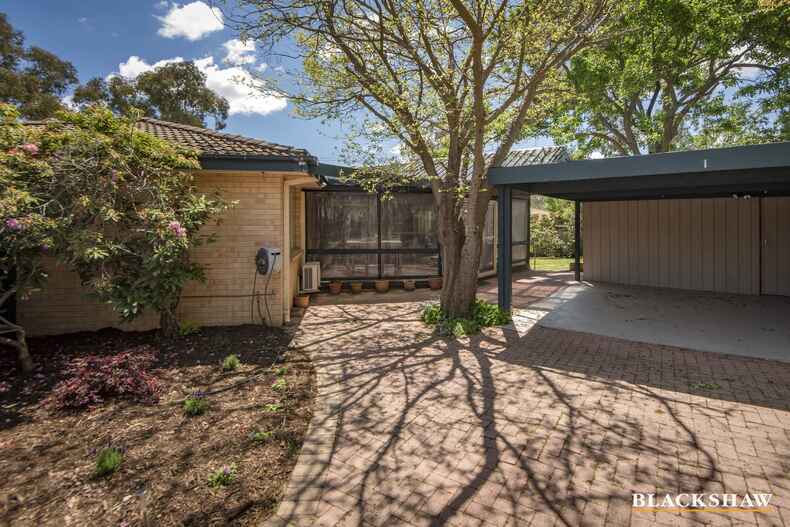 1 Vest Place Weetangera 1 Vest Place Weetangera