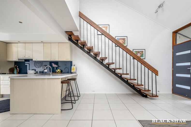 18 MacLachlan Street Holder 18 MacLachlan Street Holder