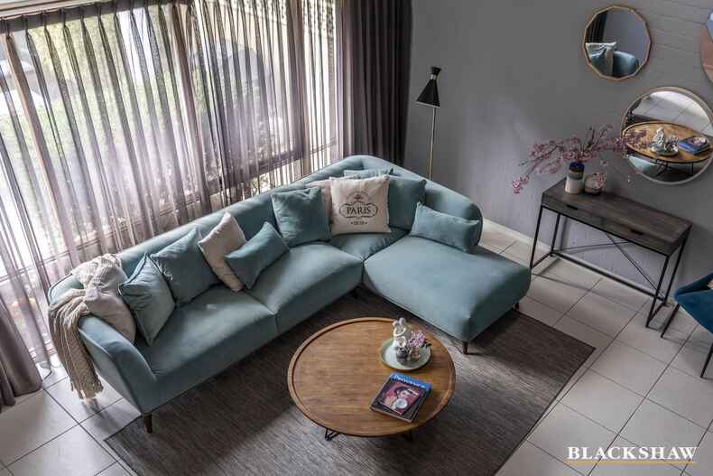 18 MacLachlan Street Holder 18 MacLachlan Street Holder