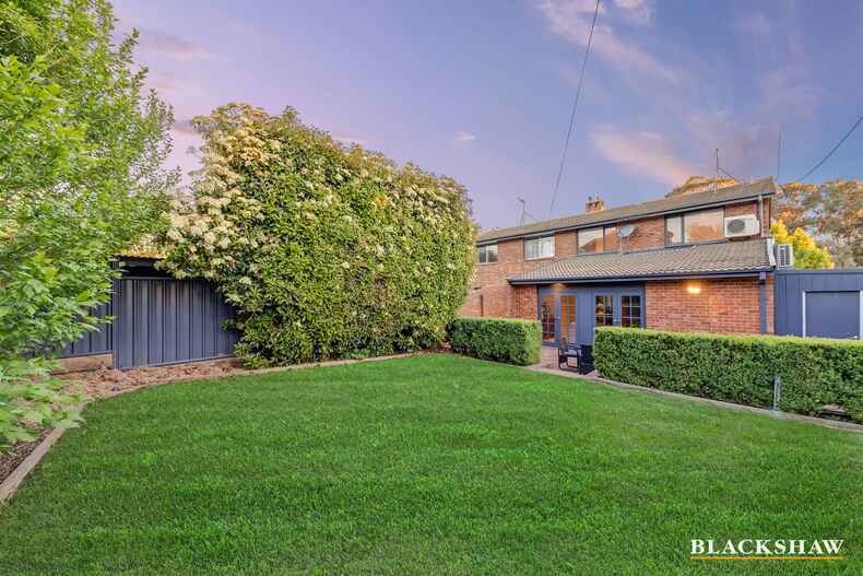 60 Hampton Circuit Yarralumla