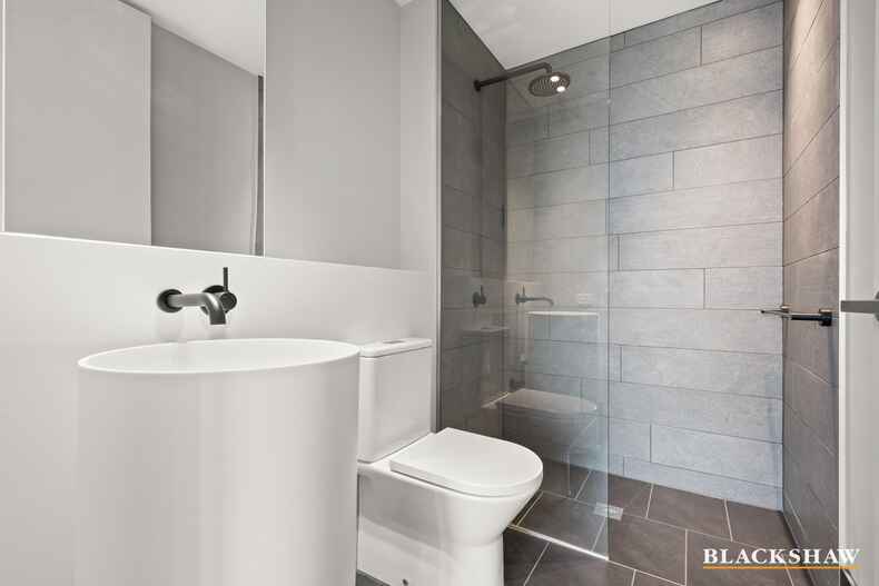 902/161 Emu Bank Belconnen 902/161 Emu Bank Belconnen