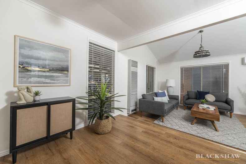 8 Jay Place Theodore 8 Jay Place Theodore