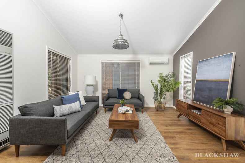 8 Jay Place Theodore 8 Jay Place Theodore