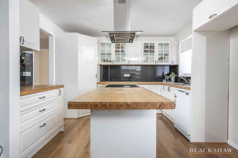 8 Jay Place Theodore 8 Jay Place Theodore