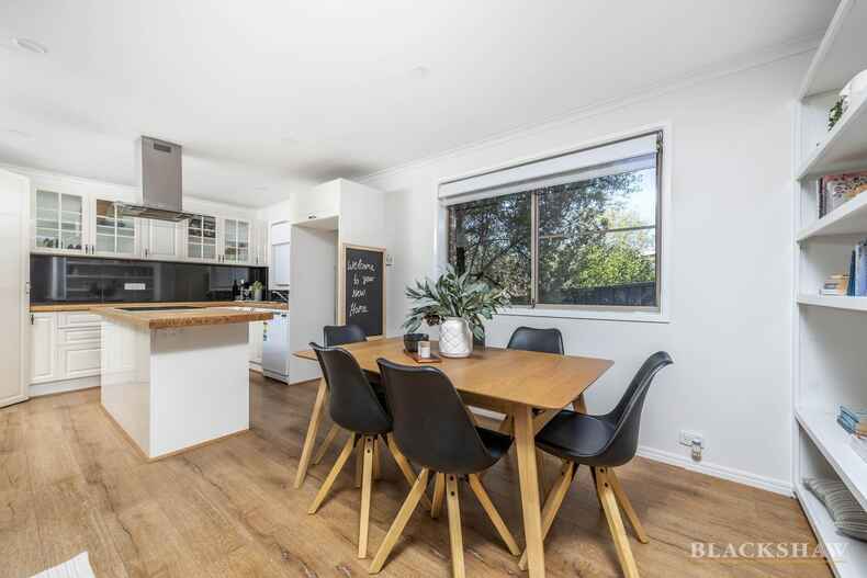 8 Jay Place Theodore 8 Jay Place Theodore