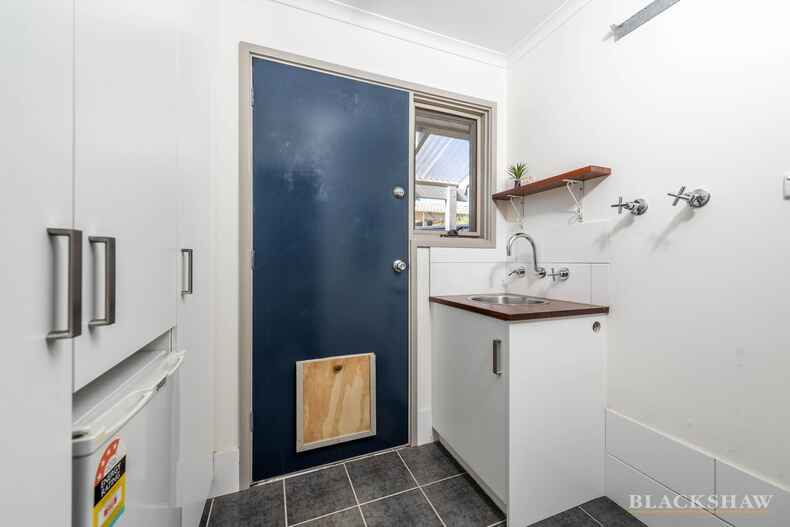 8 Jay Place Theodore 8 Jay Place Theodore