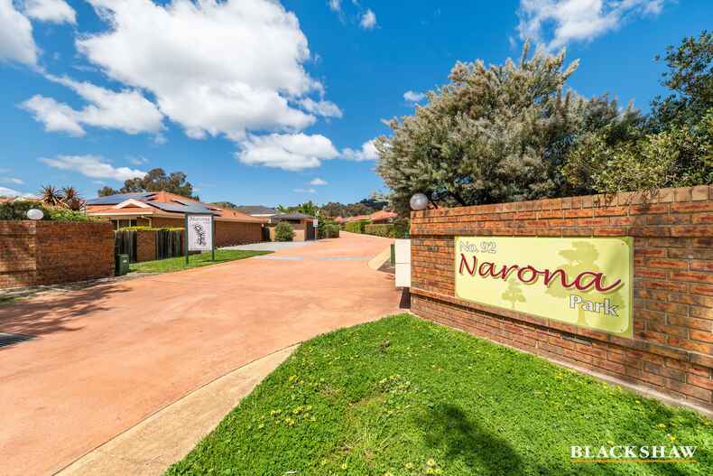 2/92 Casey Crescent Calwell