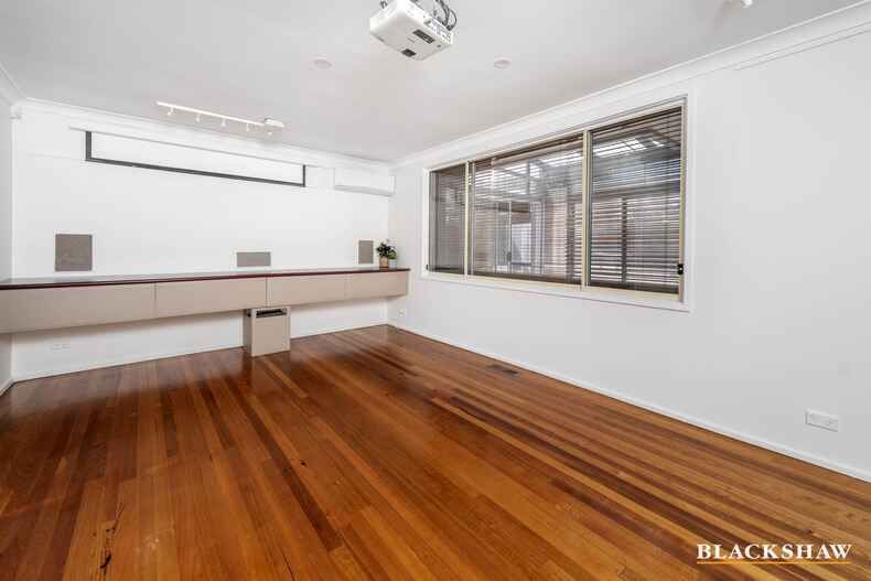 6 Meyers Place Macgregor 6 Meyers Place Macgregor