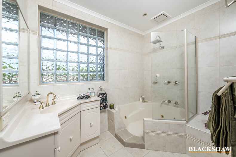 6 Meyers Place Macgregor 6 Meyers Place Macgregor