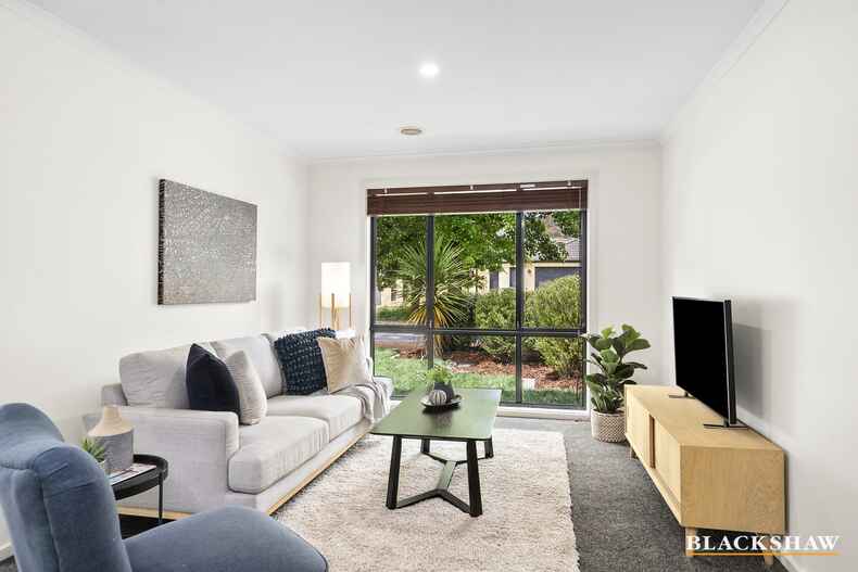 9 Bondfield Street Gungahlin 9 Bondfield Street Gungahlin