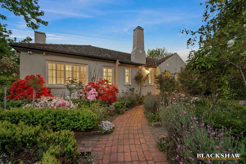 43 Dominion Circuit Forrest