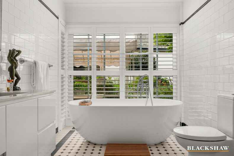 43 Dominion Circuit Forrest