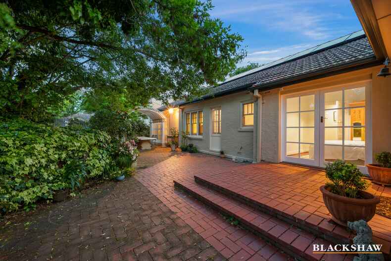 43 Dominion Circuit Forrest