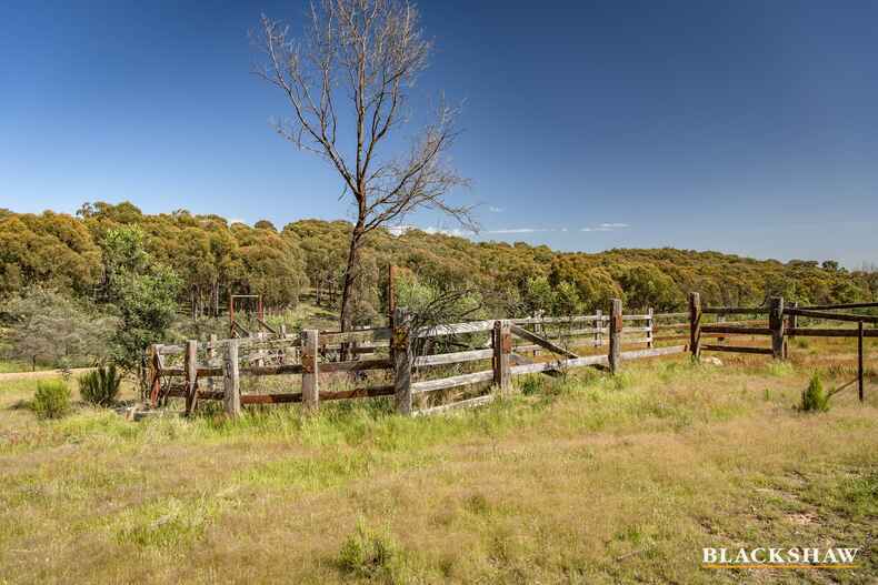 219 Whites Road Gundaroo