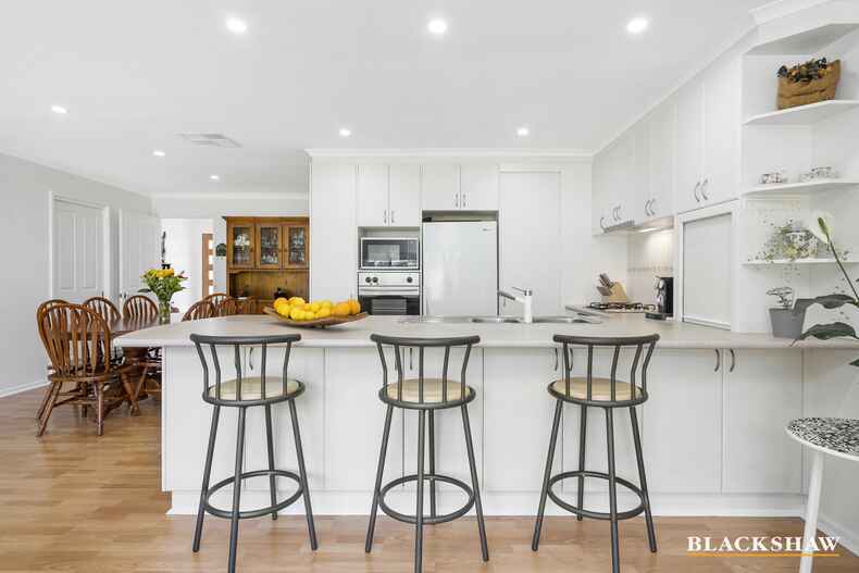 65 Shannon Circuit Kaleen 65 Shannon Circuit Kaleen