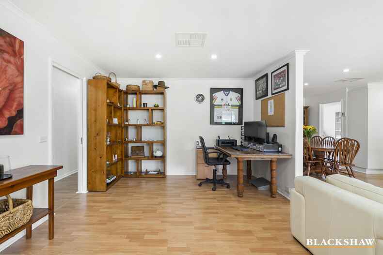 65 Shannon Circuit Kaleen 65 Shannon Circuit Kaleen