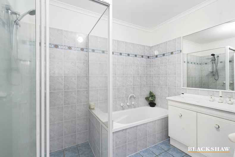 65 Shannon Circuit Kaleen 65 Shannon Circuit Kaleen