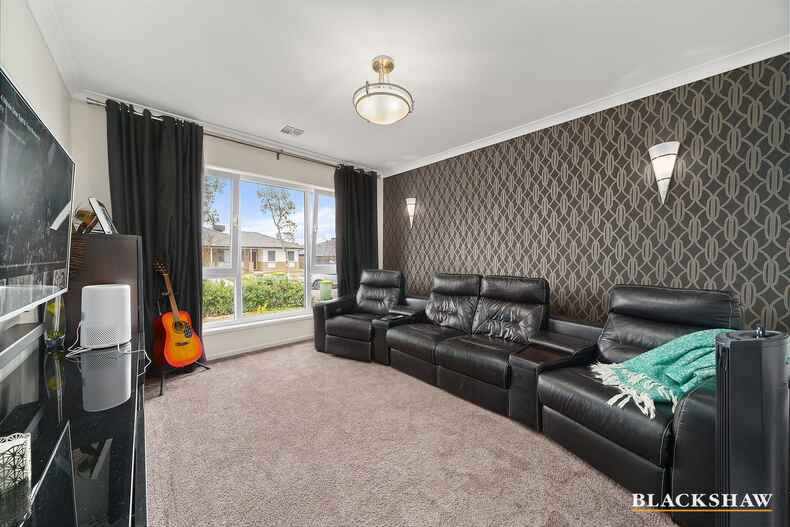 43 Daisy Loop Googong