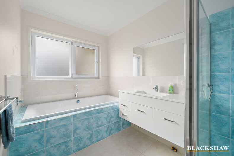 43 Daisy Loop Googong