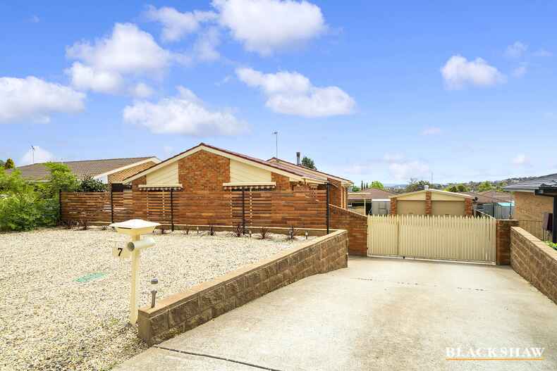 7 Garrong Avenue Queanbeyan