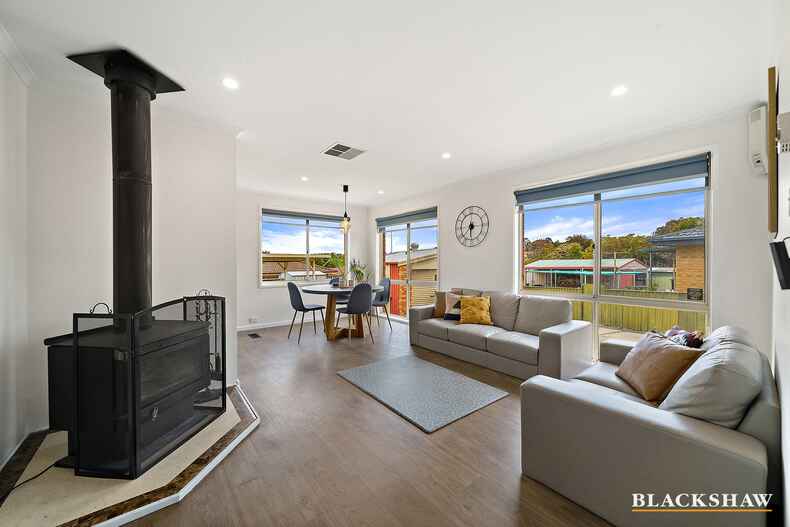 7 Garrong Avenue Queanbeyan 7 Garrong Avenue Queanbeyan