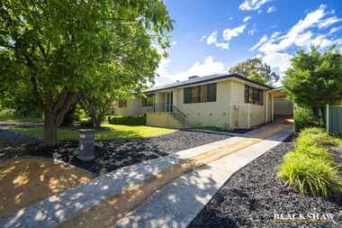 12 Pulleine Crescent Macgregor