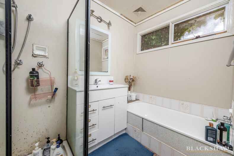90 McInnes Street Weston 90 McInnes Street Weston