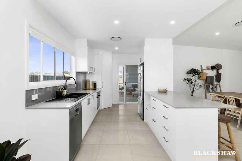 28 Gillan Grove Broulee 28 Gillan Grove Broulee