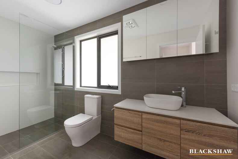 1/32 Julius Street Pearce