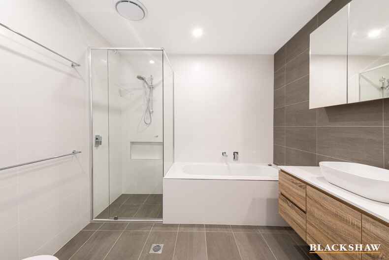 1/32 Julius Street Pearce