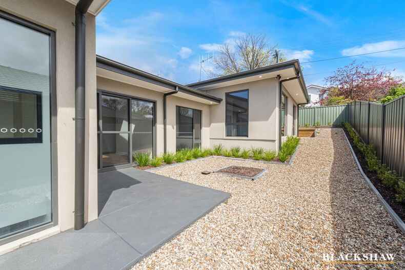 1/32 Julius Street Pearce