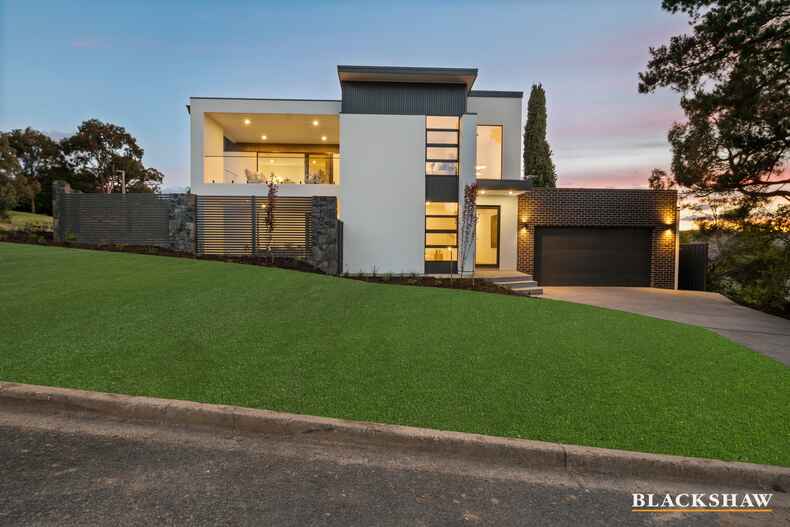 2/8 Toutcher Street Mawson