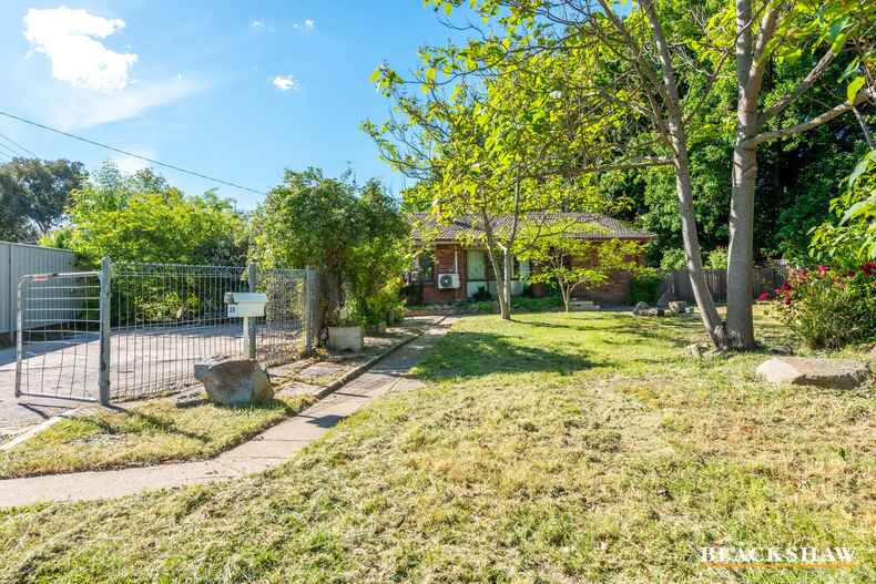 25 Matina Street Narrabundah