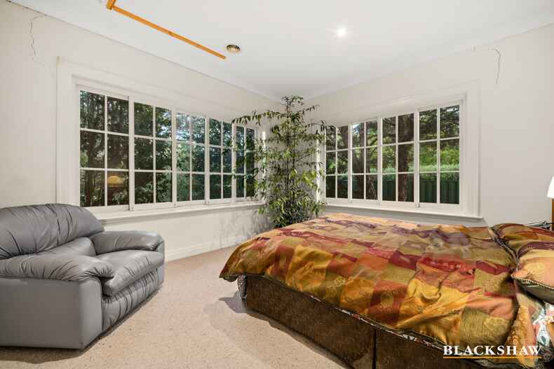 68 National Circuit Deakin 68 National Circuit Deakin