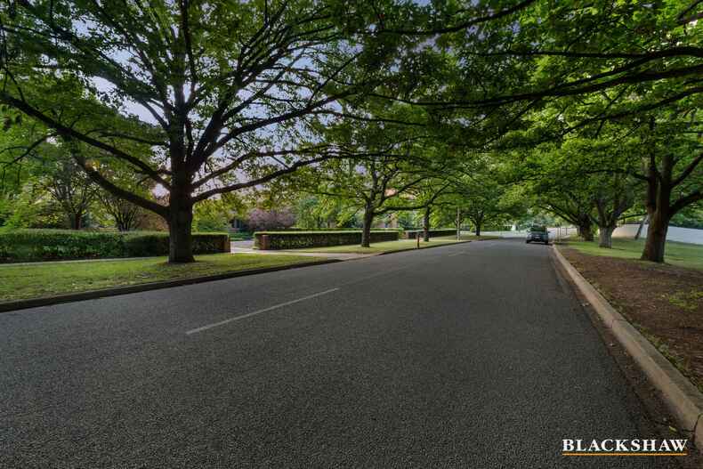 68 National Circuit Deakin 68 National Circuit Deakin